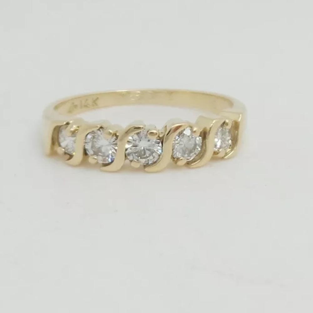 1/2 carat 14k yellow gold diamond ring - Picture 4 of 6